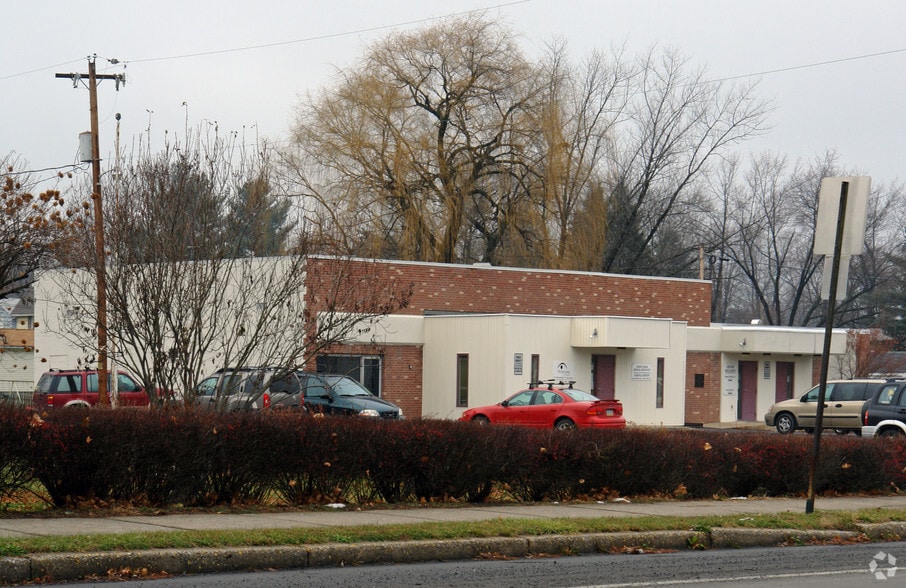 104 E Central Ave, Avis, PA for sale - Building Photo - Image 2 of 2