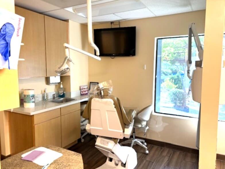 1866 B St, Hayward, CA for lease - Building Photo - Image 3 of 13