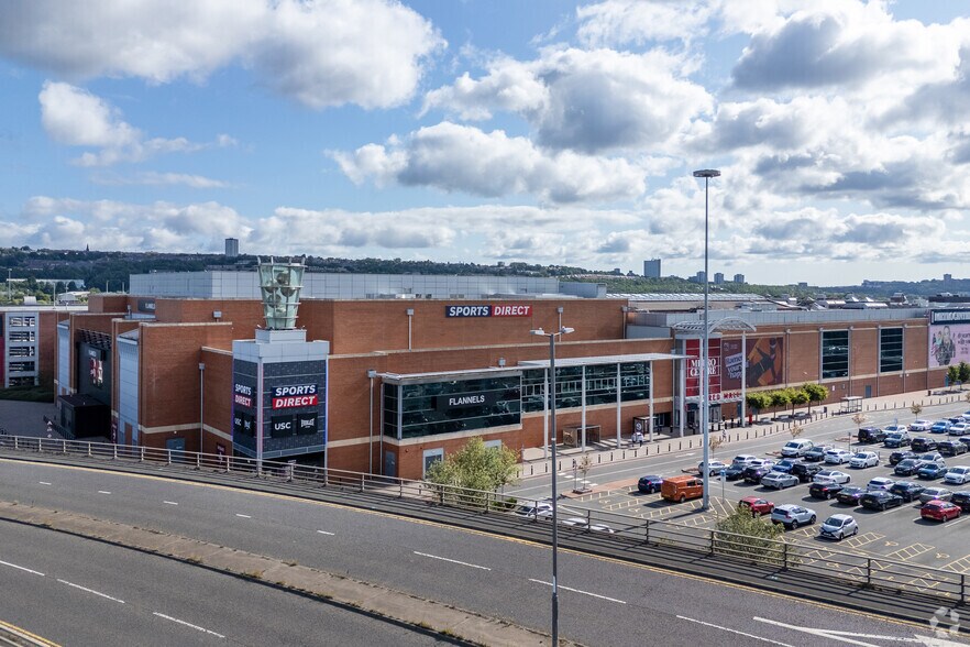 St Michael's Way, Gateshead for lease - Primary Photo - Image 1 of 13