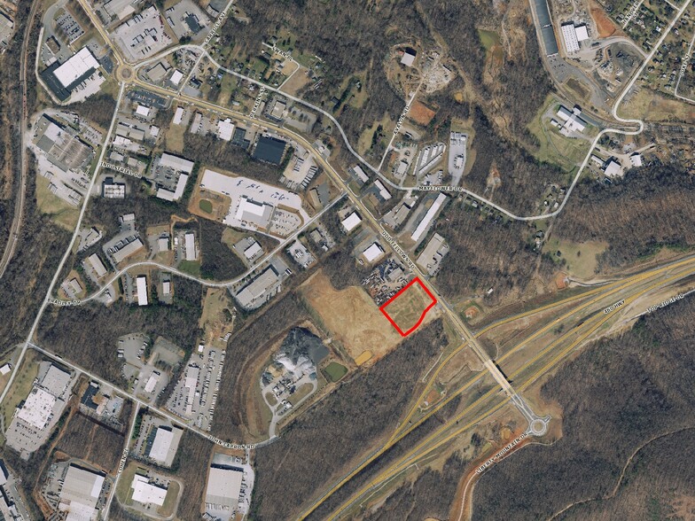 3102 Odd Fellows Rd, Lynchburg, VA for lease - Primary Photo - Image 1 of 1