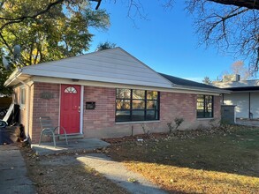 25525 Coolidge Hwy, Oak Park, MI for lease Building Photo- Image 1 of 1