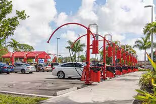 16770 NW 37th Ave, Miami Gardens, FL for sale - Primary Photo - Image 1 of 1