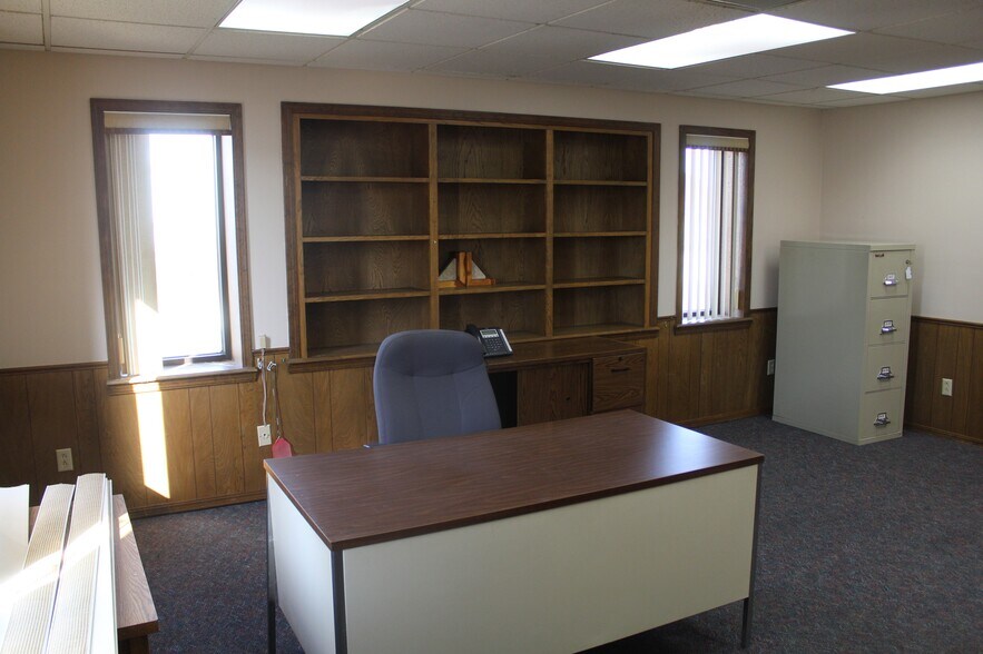 4310 Oklahoma Ave, Woodward, OK for sale - Interior Photo - Image 3 of 71