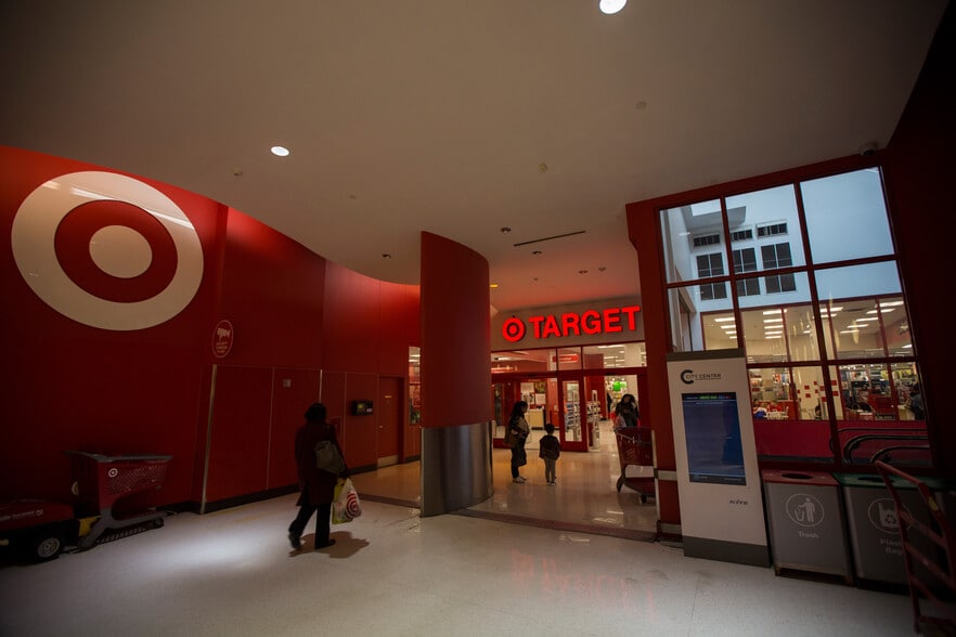 1-11 City Pl, White Plains, NY for lease - Building Photo - Image 2 of 5