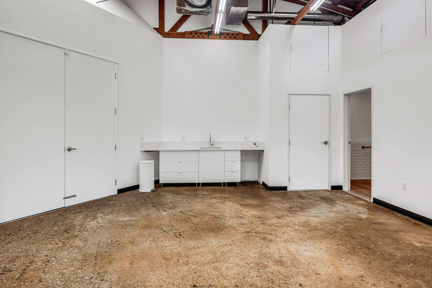 1939 S Santa Fe Ave, Los Angeles, CA for lease - Interior Photo - Image 3 of 16