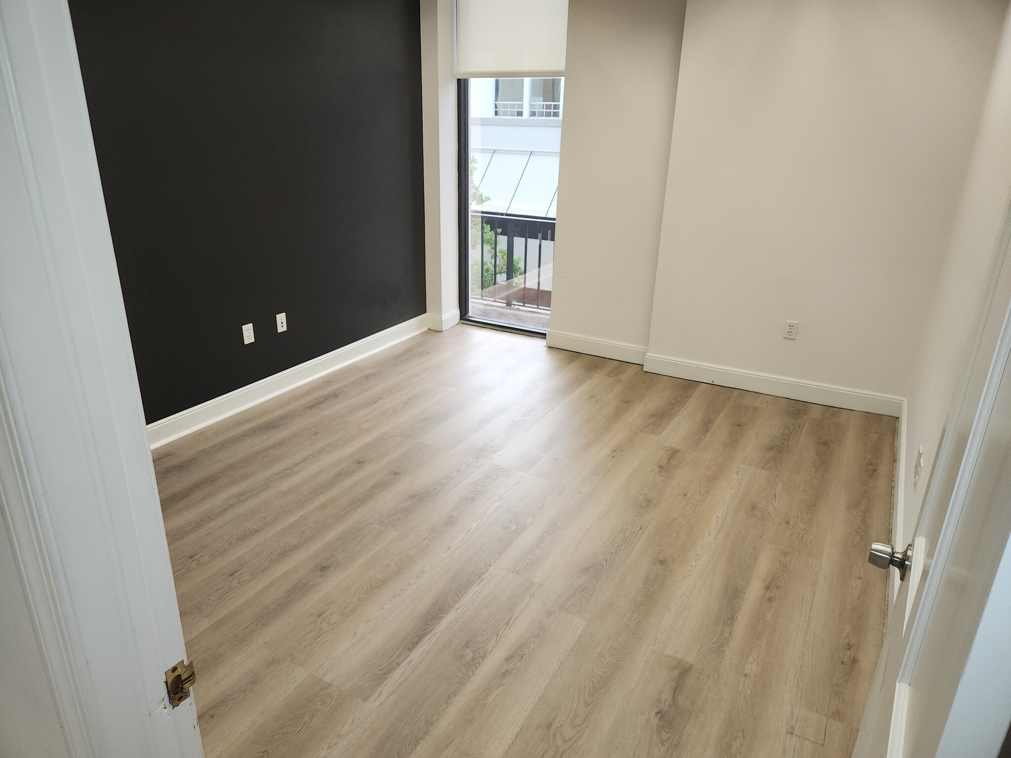 100 S Dixie Hwy, West Palm Beach, FL for lease Interior Photo- Image 1 of 1