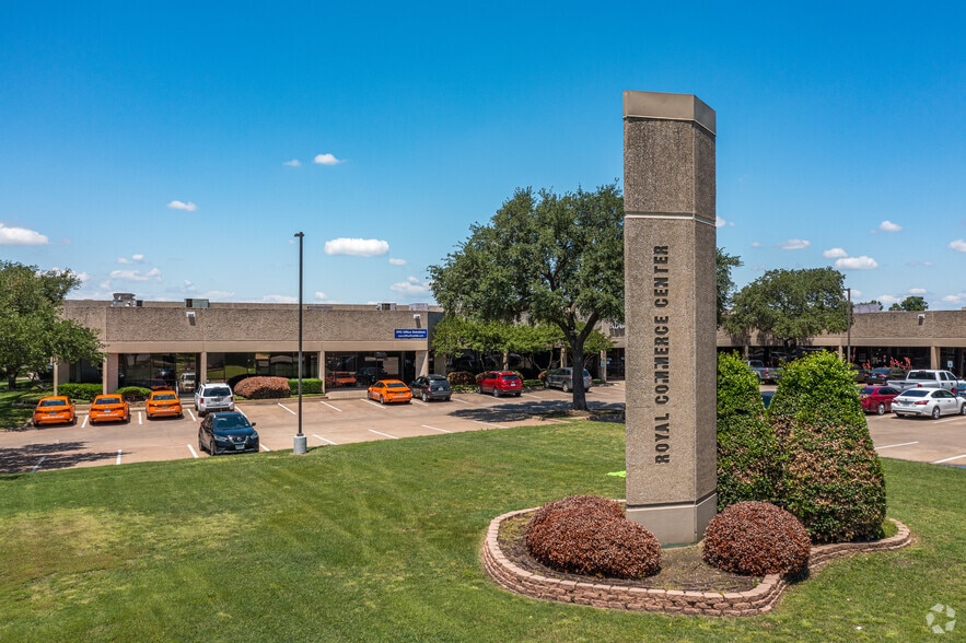 2035 Royal Ln, Dallas, TX for lease - Building Photo - Image 2 of 6