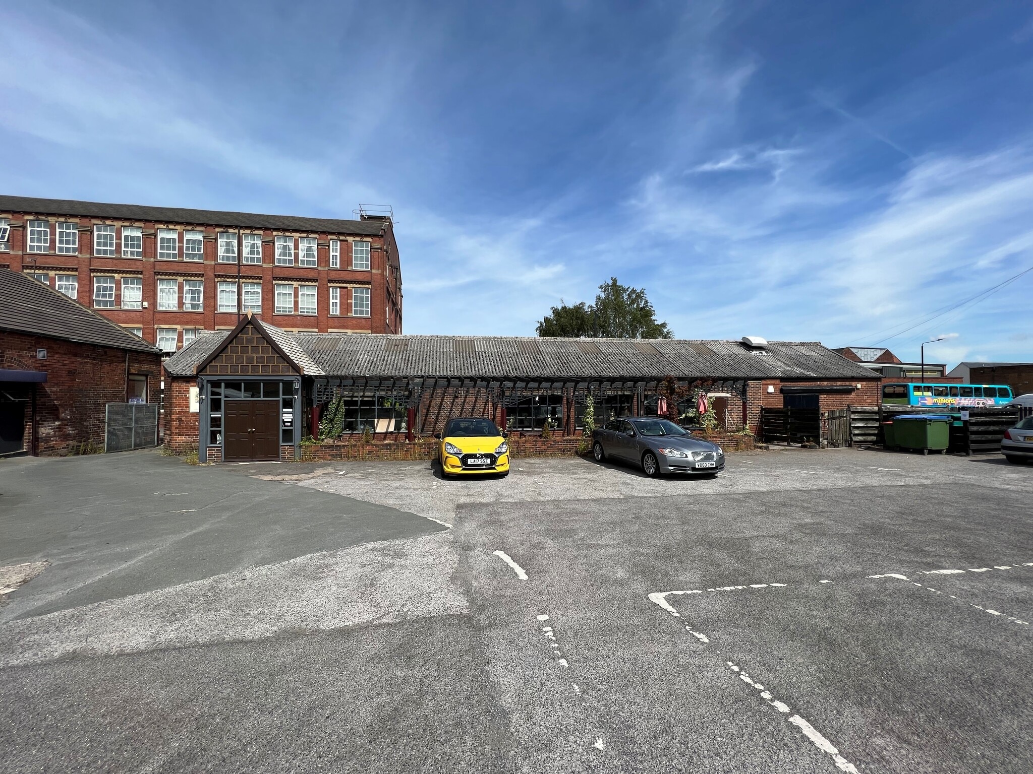 51D Commercial St, Morley for sale Primary Photo- Image 1 of 1