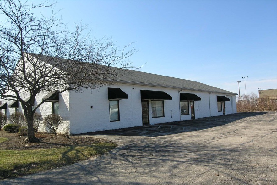 1681 Lance Pointe Rd, Maumee, OH for sale - Building Photo - Image 1 of 1