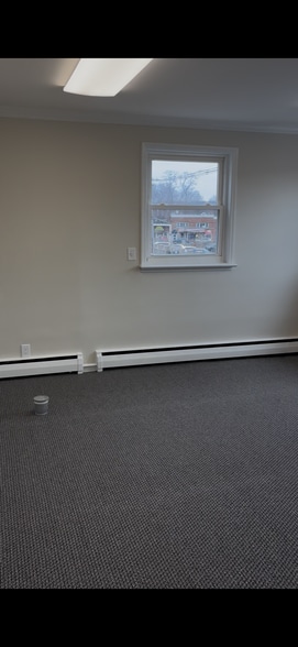 23 Diamond Spring Rd, Denville, NJ for lease - Interior Photo - Image 2 of 15