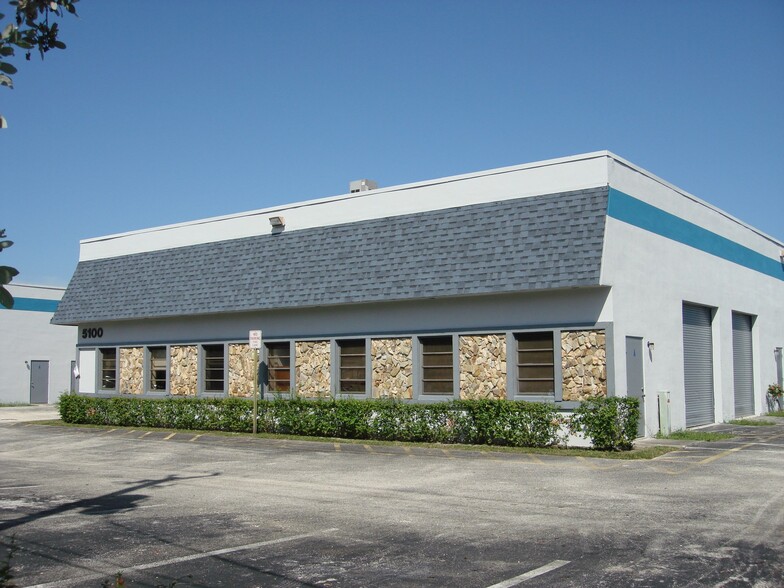 5130 NW 15th St, Margate, FL for lease - Building Photo - Image 2 of 5