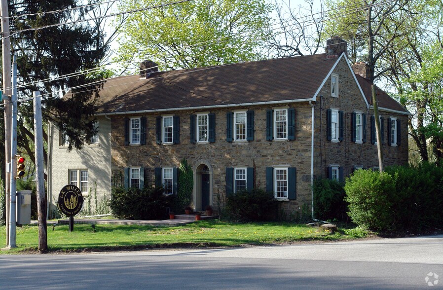 1056 W Germantown Pike, East Norriton, PA 19403