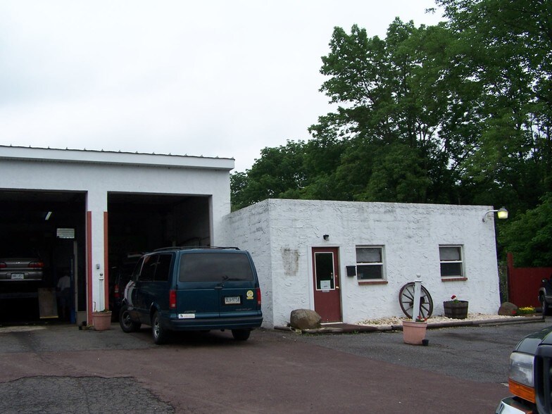 392 Swamp Pike, Schwenksville, PA 19473