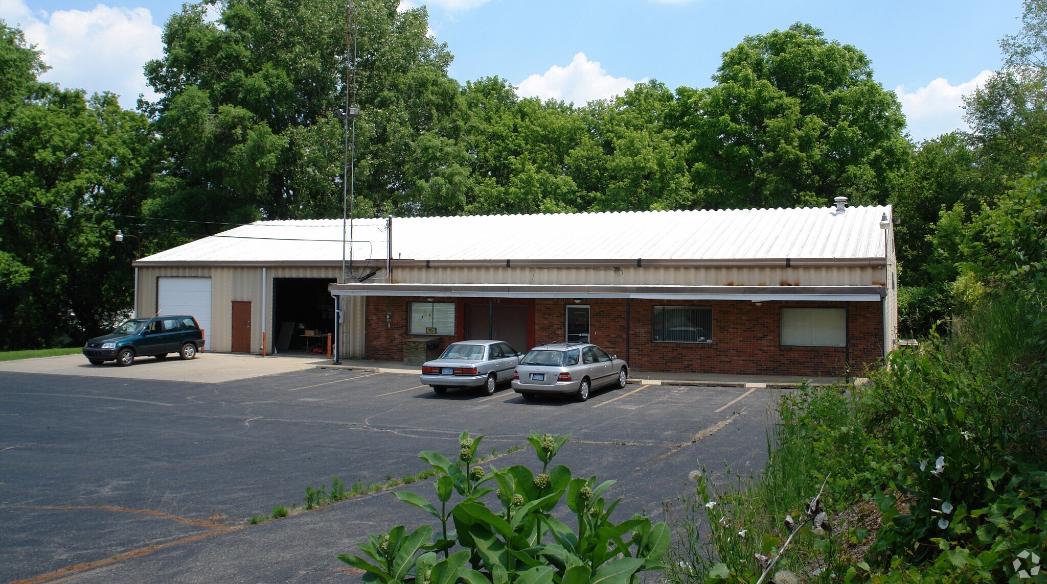712 Terminal Rd, Lansing, MI for sale Primary Photo- Image 1 of 1