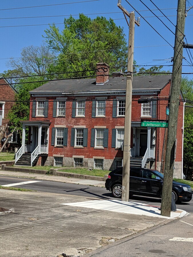 29 S Jefferson St, Petersburg, VA 23803