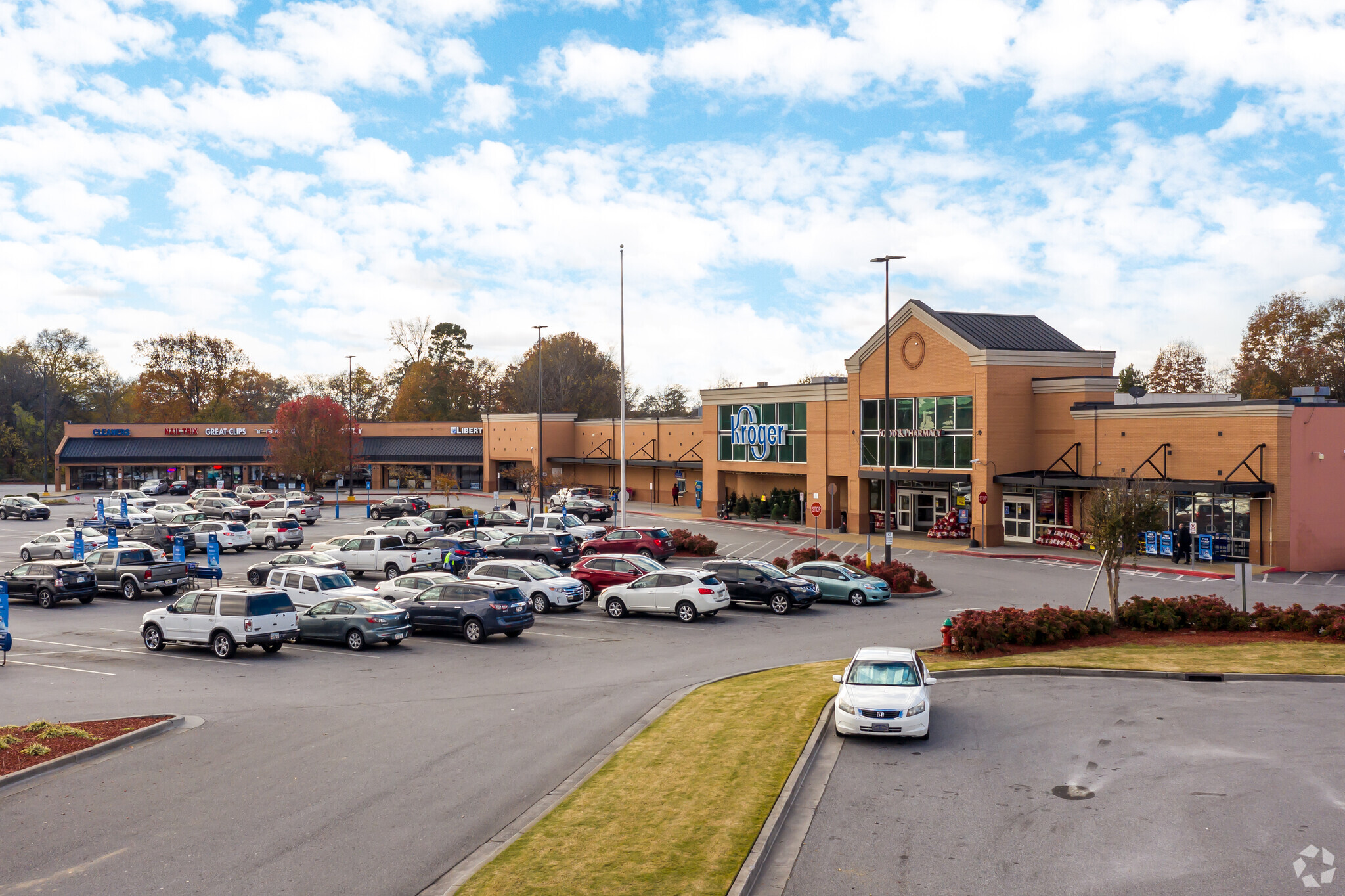 136 Belmont Ave, Calhoun, GA for lease Building Photo- Image 1 of 3