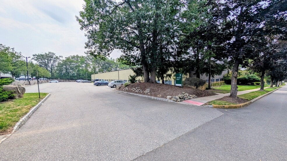 3 Pearl Ct, Allendale, NJ for lease - Building Photo - Image 2 of 3