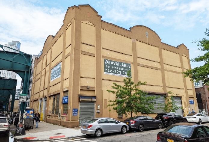 21-44 44th Rd, Long Island City, NY for sale - Building Photo - Image 3 of 19