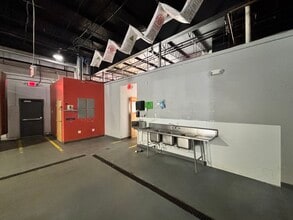 576 Patterson St NW, Salem, OR for lease Building Photo- Image 2 of 27