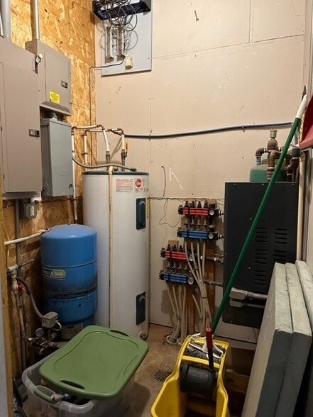 N117 County Road J, Merrillan, WI for lease - Interior Photo - Image 3 of 33