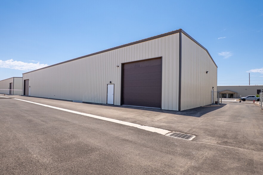 925 Regional Rd park, Hurricane, UT for lease - Building Photo - Image 3 of 11