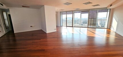 Office in Sabadell, Barcelona for lease Interior Photo- Image 2 of 6