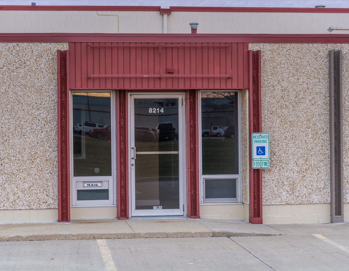 8202-8226 N University St, Peoria, IL 61615 - Flex for Lease | LoopNet