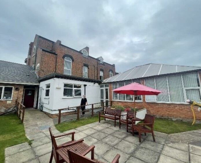 1-3 Sandrock Rd, Wallasey for sale Primary Photo- Image 1 of 1