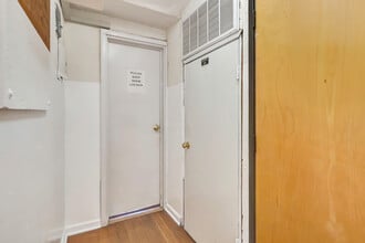 6358-6360 Van Nuys Blvd, Van Nuys, CA for lease Interior Photo- Image 2 of 2