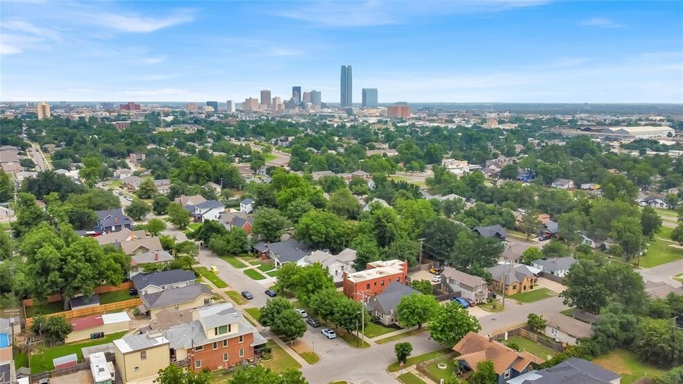 1838 NW 11th St, Oklahoma City, OK for sale - Primary Photo - Image 1 of 19