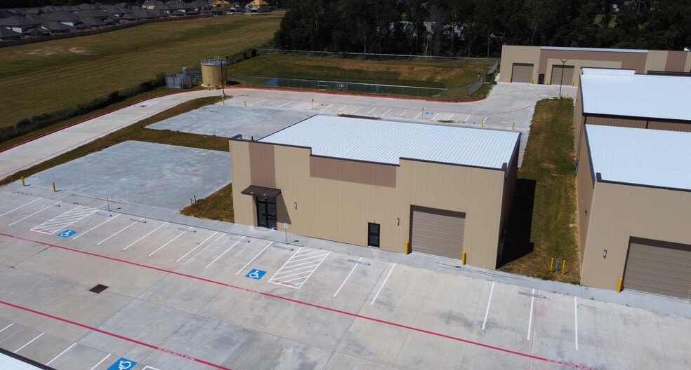 11811 Champion Forest Dr, Houston, TX for sale - Aerial - Image 1 of 5