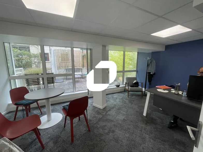 121-123 Rue Du Vieux Pont De Sèvres, Boulogne-Billancourt for lease - Building Photo - Image 3 of 19