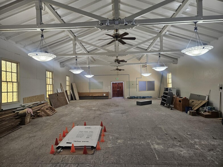 176 Central Ave, Pacific Grove, CA for lease - Building Photo - Image 2 of 8