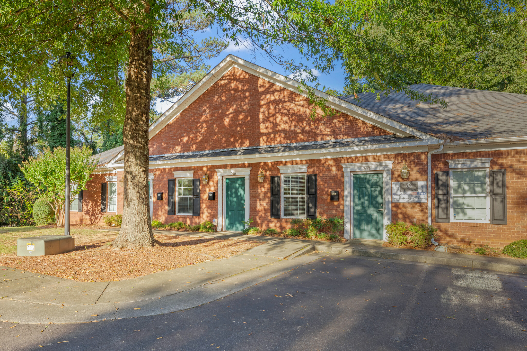 2440 Sandy Plains Rd, Marietta, GA for lease Building Photo- Image 1 of 13