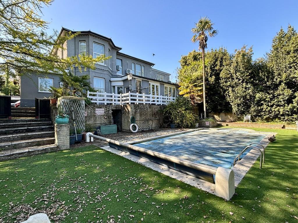 Yarbridge, Brading for sale Building Photo- Image 1 of 17