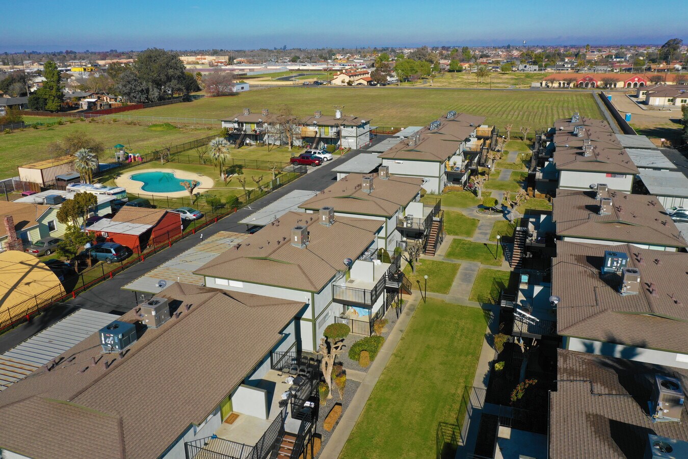 1548 Canal Farm Ln, Los Banos, CA 93635