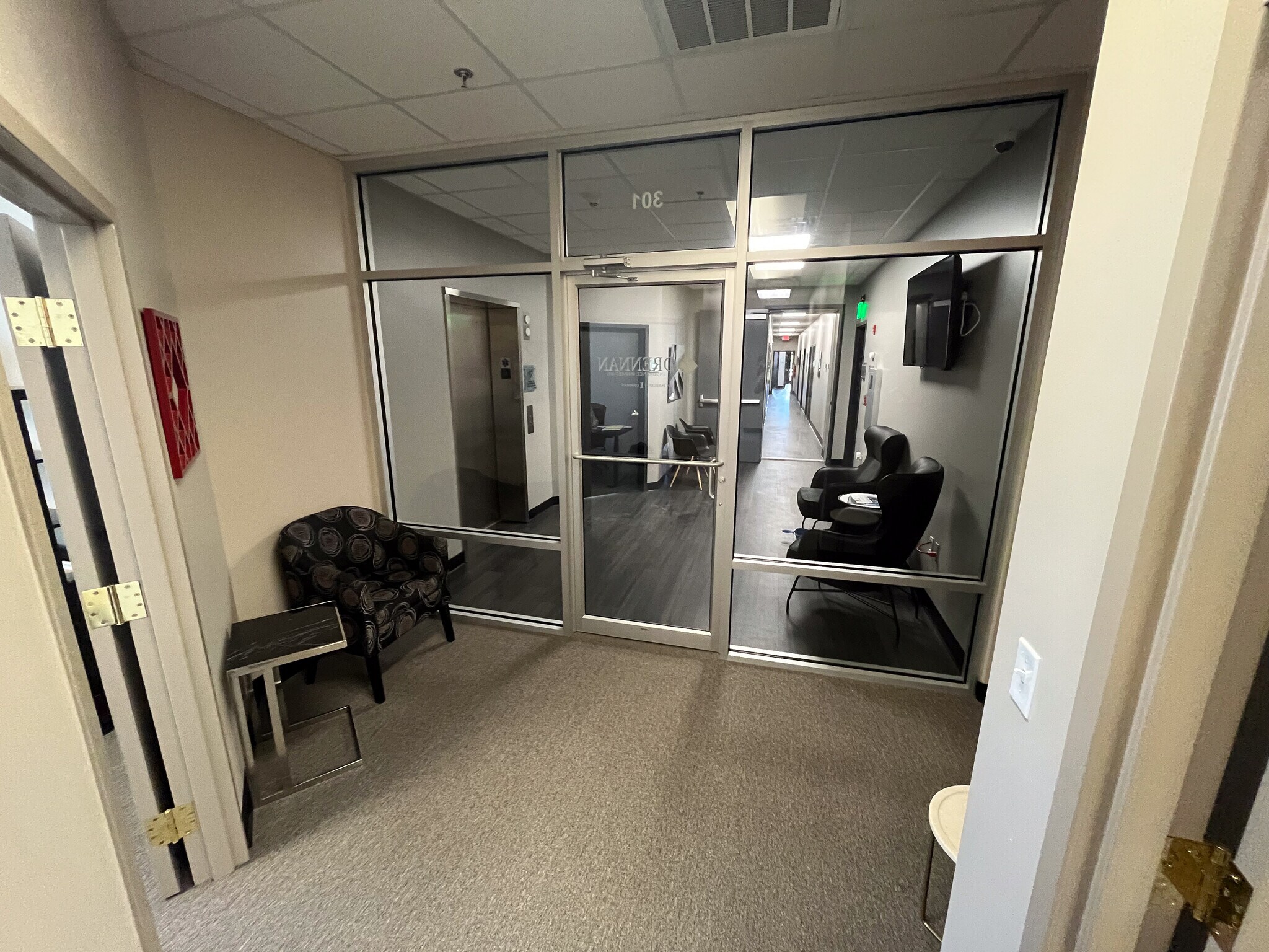 5 W Mountain St, Fayetteville, AR for lease Interior Photo- Image 1 of 11