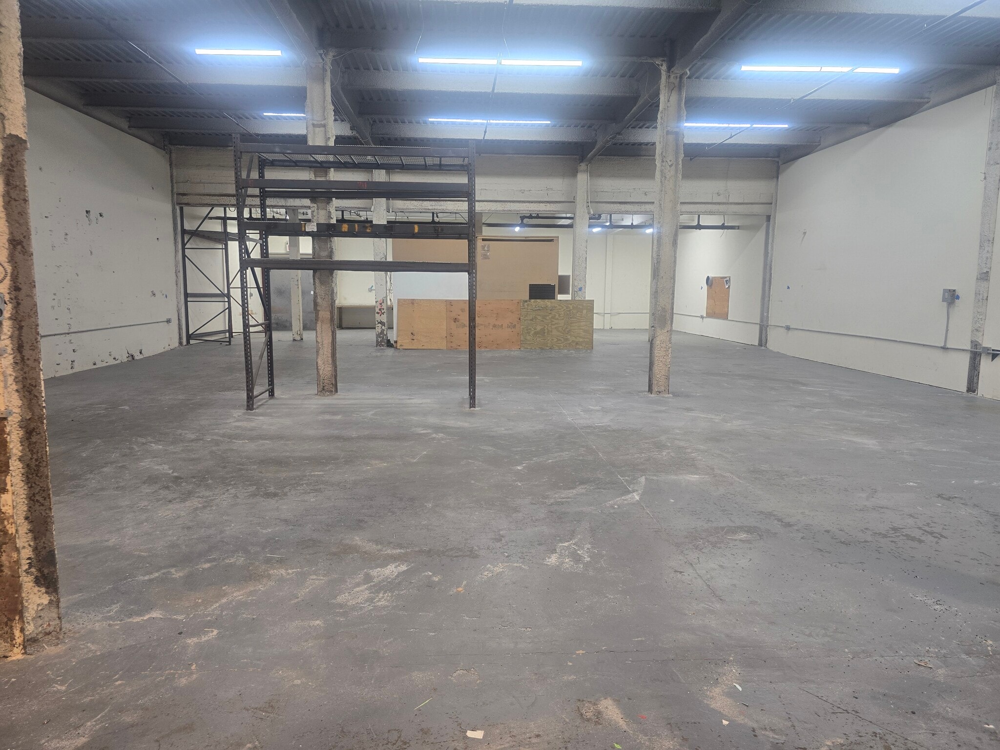 15 Ackerman Ave, Clifton, NJ for lease Interior Photo- Image 1 of 5