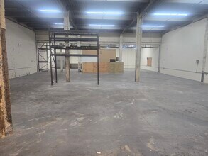 15 Ackerman Ave, Clifton, NJ for lease Interior Photo- Image 1 of 5