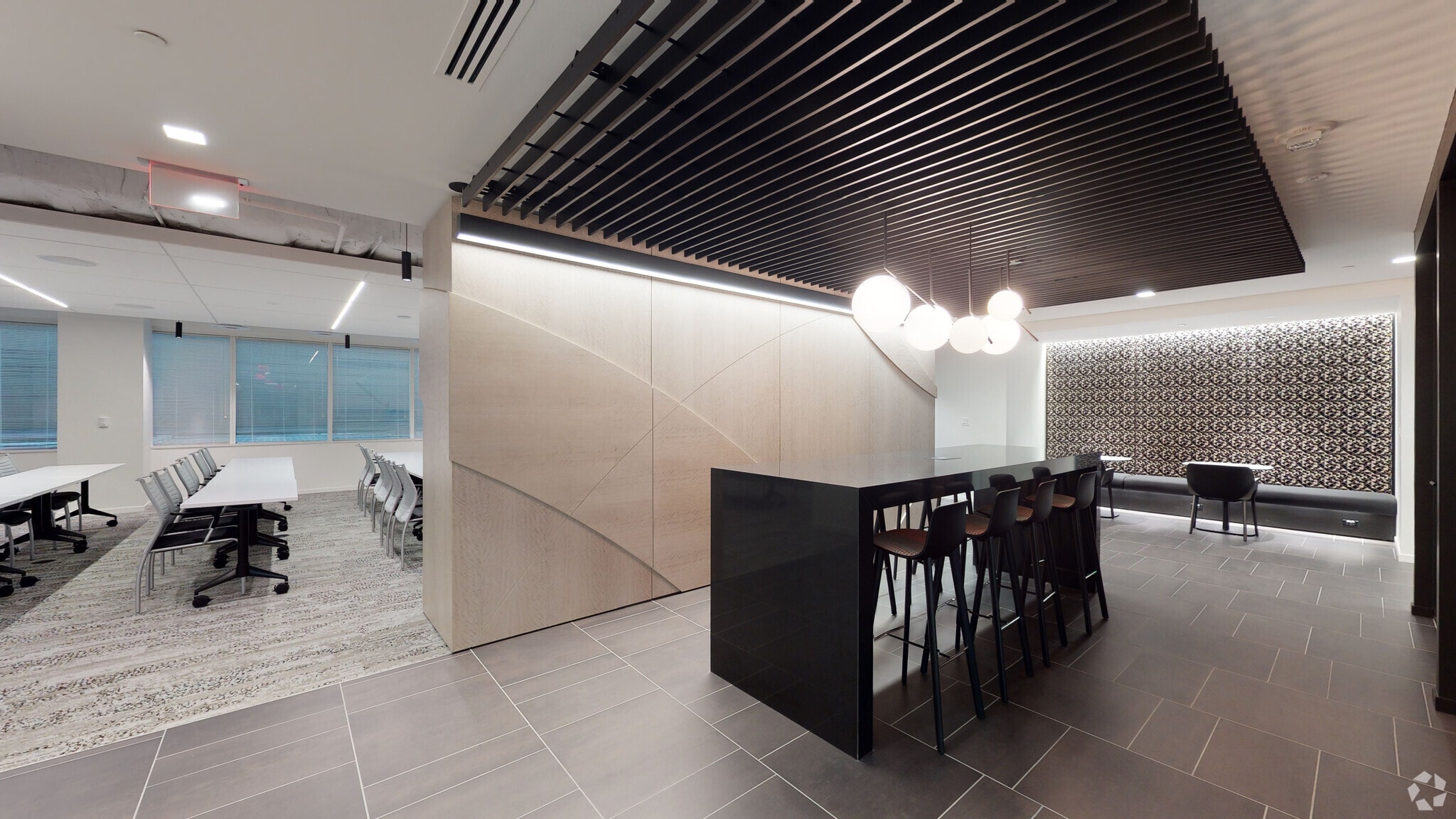 5335 Wisconsin Ave NW, Washington, DC for lease Building Photo- Image 1 of 3