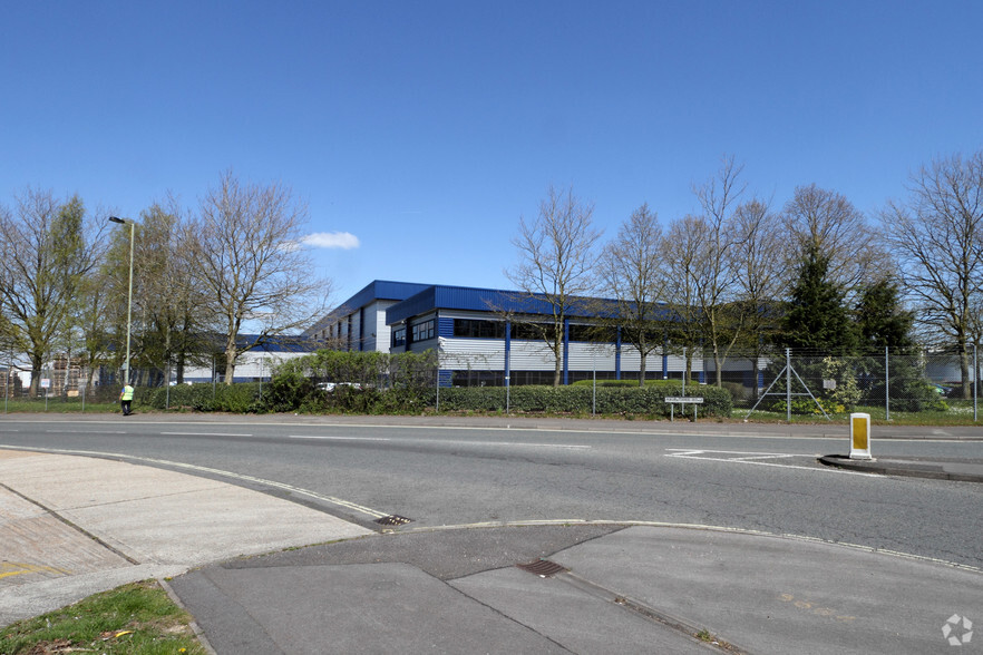 Oriana Way, Nursling for lease - Primary Photo - Image 1 of 3