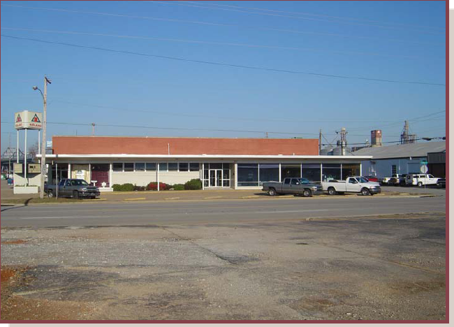 616 NE Church St, Decatur, AL for sale - Primary Photo - Image 1 of 1