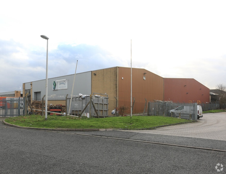 Trident Clos, Rochester for sale - Primary Photo - Image 1 of 1