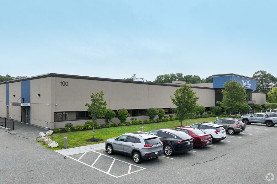 30 Log Bridge Rd, Middleton, MA for sale - Primary Photo - Image 1 of 1