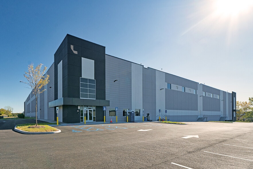 69 Lefante Way, Bayonne, NJ for lease - Building Photo - Image 1 of 14