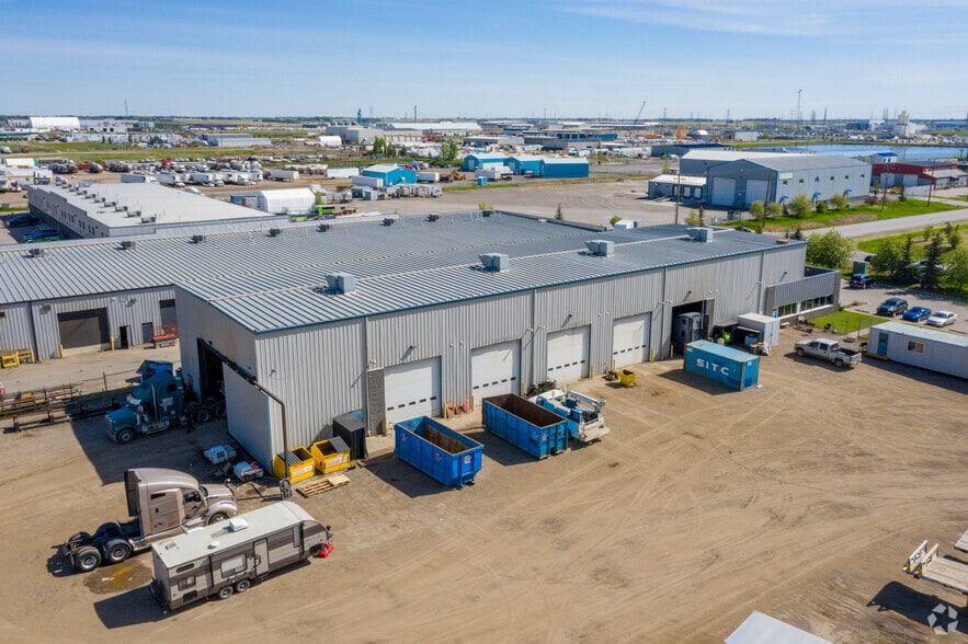 235093 Wrangler Dr SE, Rocky View No 44, AB for sale - Building Photo - Image 3 of 5