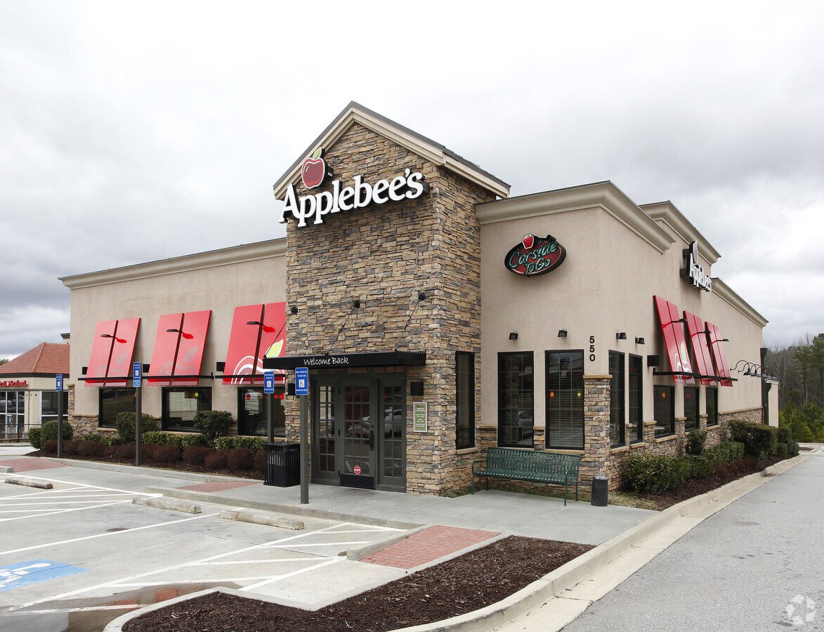 550 Thornton Rd, Lithia Springs, GA 30122