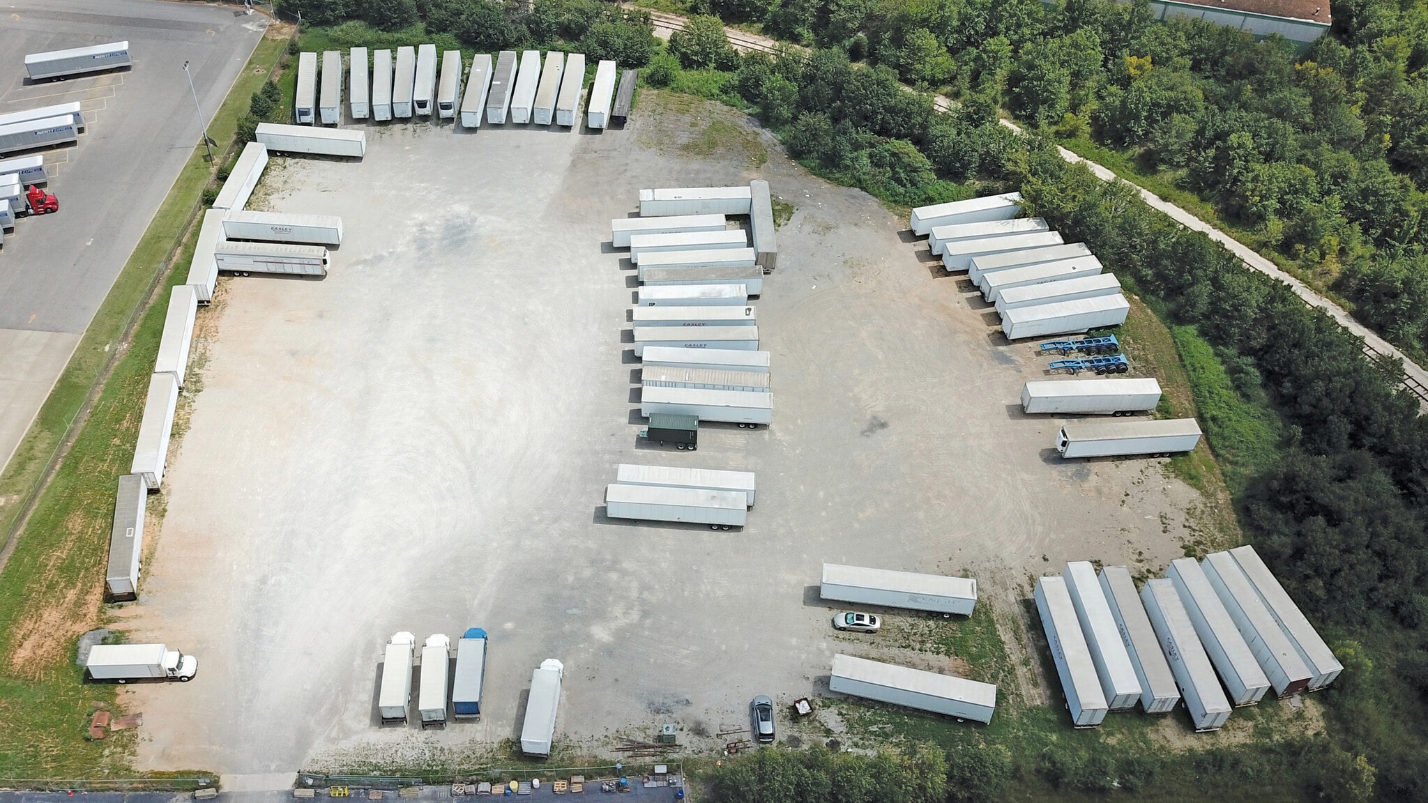 4300 Air Trans Rd, Memphis, TN for lease Aerial- Image 1 of 4