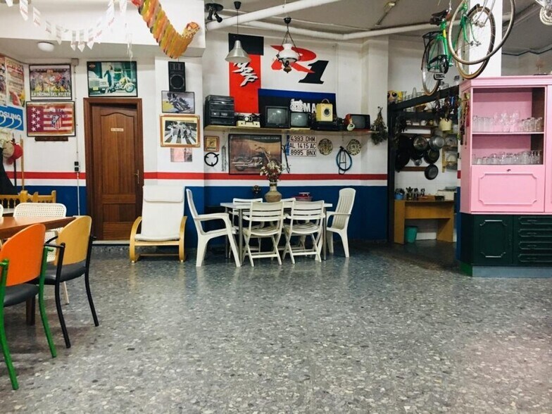 Retail in El Ejido, Almería for sale - Building Photo - Image 2 of 3