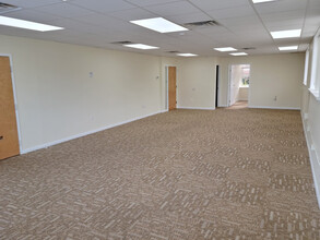 300 Route 70 W, Cherry Hill, NJ for lease Interior Photo- Image 2 of 4